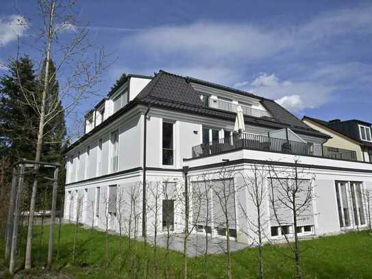 Neuwertige Maisonette-Wohnung mit Terrasse und Gartenanteil in Wald-Trudering