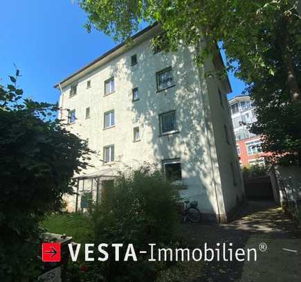 "GOOD NEWS" IM NORDEND: Helle und ruhige Etagenwohnung mit Balkon- BESICHTIGUNG: Samstag ab 11 Uhr!