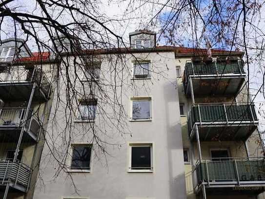 Kernsaniert - möblierte Dachgeschosswohnung sehr gute Lage von Augsburg