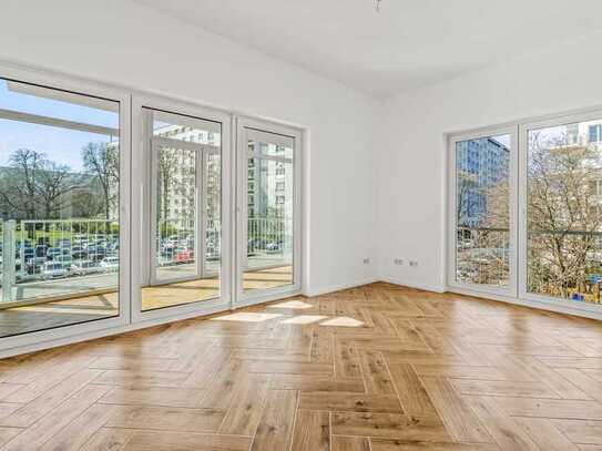 Besichtigung vereinbaren! 4 Zi. Familienwhg. mit Wintergarten, Fußbodenheizung & Lift – 0172/3261