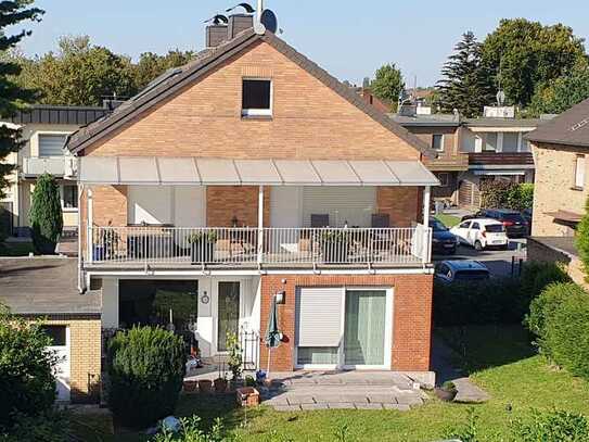 3 Zi Wohnung KDB mit gr. Süd-Balkon und separaten Zimmer mit WC im Dachgeschoss in DU-Bergheim