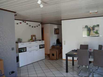 Großzügige attraktive Wohnung