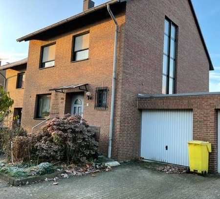 Einfamilienhaus in familienfreundlicher Stadtrandlage von Grevenbroich.