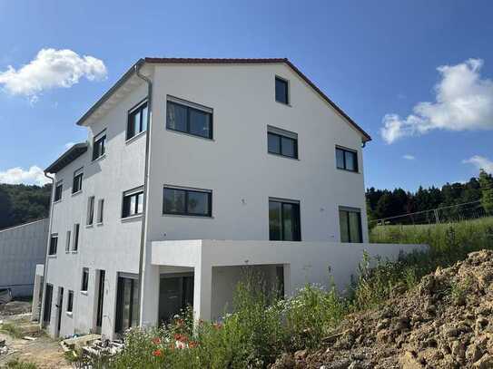 Moderne Neubau-DHH mit Garten, Terrasse, Fußbodenheizung, elektr. Rollläden, Küche in ruhiger Lage!