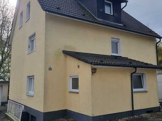 Freundliche und modernisierte 3-Raum-DG-Wohnung in Neunkirchen-Seelscheid