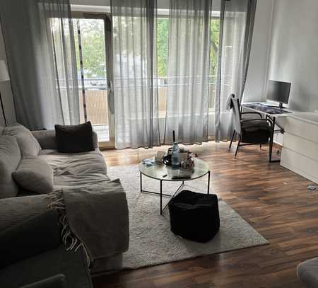 Neuwertige 1-Zimmer-Wohnung mit Balkon und EBK in Mönchengladbach