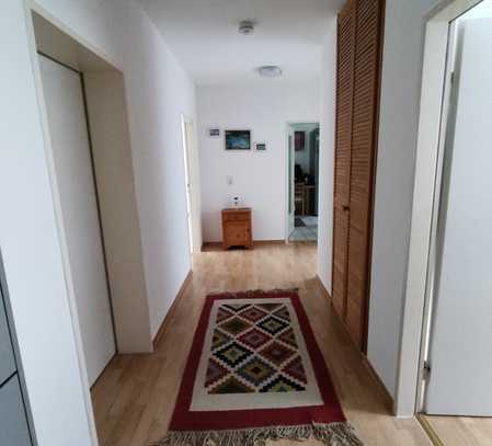 helle 3-Zimmer-Wohnung mit Balkon in beliebter Wohngegend in Wiesbaden