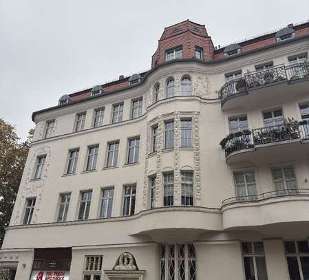 Charmante 2,5-Zimmerwohnung mit Balkon und Sauna