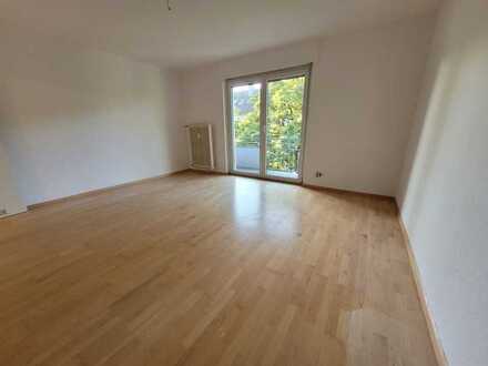 Gepflegte 2 Zimmer Wohnung, Citynähe, S-Bahn, sofort bezugsfähig
