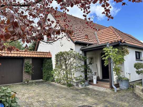 Beautiful Semi-Detached House with lots of Berlin Charme