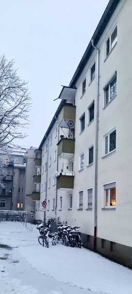 Pasing: Großzügige 4-Zimmer-Wohnung mit Balkon in grüner, ruhiger Lage – perfekt für Familien.