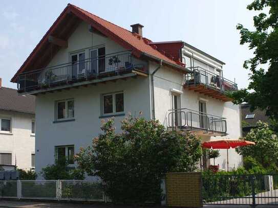 4-Zimmer-Wohnung in Laubenheim mit Balkon und Gartenmitbenutzung