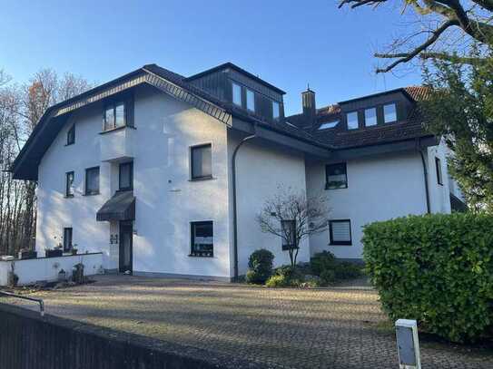 **Großzügige, helle und barrierearme 3 Zimmerwohnung in Moitzfeld an der Stadtgrenze zu Bensberg**