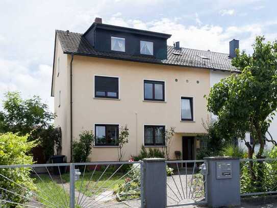 Wohnhaus mit 3 Einheiten und schönem großen Garten in Darmstadt-Eberstadt