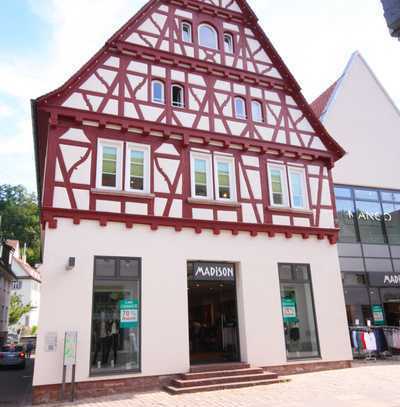 Moderne 1-Zimmer-Wohnung mit Dachterrasse