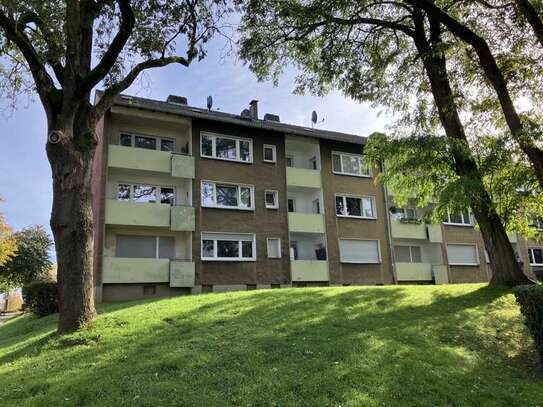 Modernisierte 1-Zimmer-Wohnung im 2. OG in Essen-Altendorf