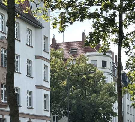 Traumhafte, hochwertig sanierte Altbauwohnung im Agnesviertel