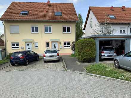 schöne neuwertige Doppelhaushälfte sucht neuen Mieter