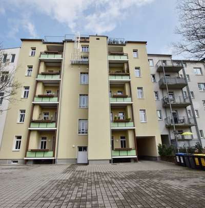 *MODERNES WOHNEN - Perfekte Familienwohnung mit Balkon, Gäste WC & Stellplatz*