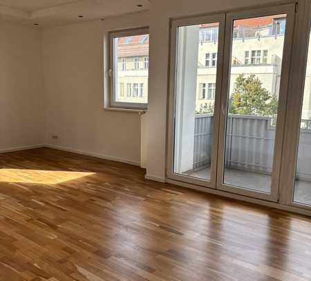 Helle 2 Zimmer Wohnung - Nähe Kurfürstendamm / Olivaer Platz