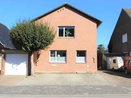 Freistehendes Einfamilienhaus mit Garage in schöner Lage!