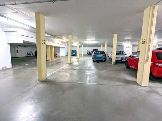 Tiefgaragenstellplatz in Weinböhla, An der Post zu vermieten