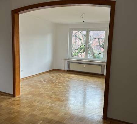 Freundliche 4-Zimmer-Wohnung mit Balkon und EBK in Bad Nenndorf