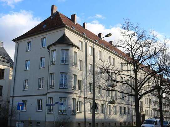 Frisch sanierte 4-Raumwohnung mit Balkon wieder zu vermieten