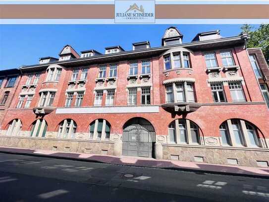 Mit Blick auf‘s Wasser - Großzügige 3-Raum-Wohnung mit Balkon an der Kleinen Luppe in Altlindenau