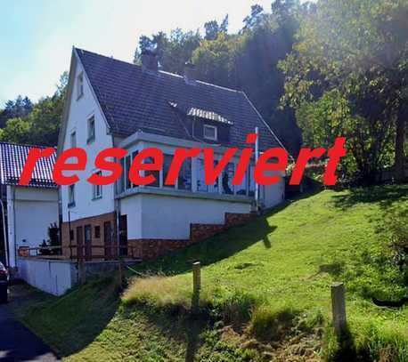 *reserviert*Einfamilienhaus mit Wintergarten am Waldrand. Traumausblick in die Natur !!!