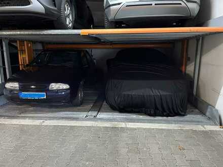 Garagenstellplatz Doppelparker zu vermieten.