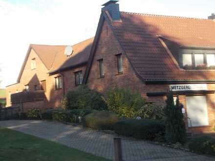 Einzelhandelsgeschäft, ideal als Biohof für Verkauf und Lagerung, mit Wohnung