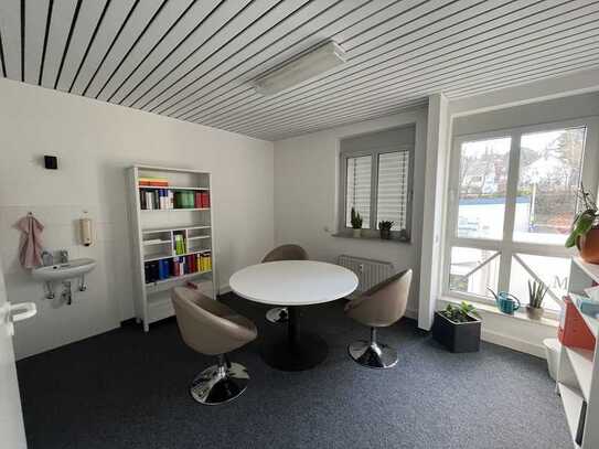 moderne Büro-/Praxisfläche in 1A-Lage zu vermieten