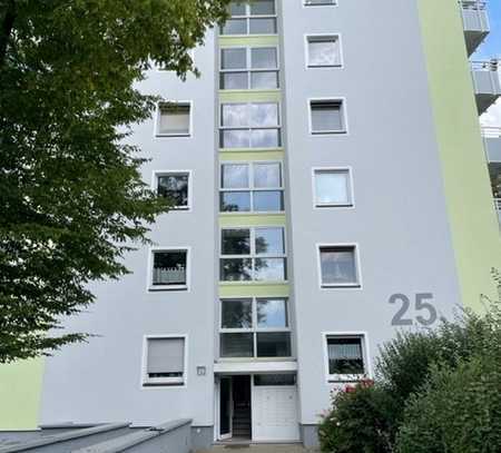 Schöne 2-Zimmer-Wohnung mit Duschbad und Balkon