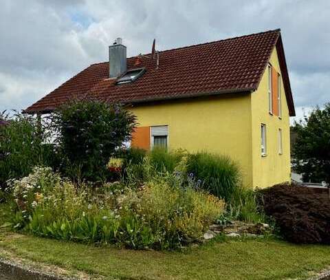 Neuwertiges Einfamilienhaus (Baujahr 2008) mit Einliegerwohnung in Bad Rappenau-Obergimpern