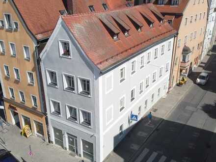 Prestigeobjekt: Mehrfamilienhaus inkl. Gewerbeeinheit in Bestlage am Regensburger Arnulfsplatz