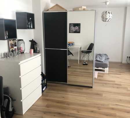 KL - Nähe Klinikum, 1 Zimmer Appartement mit Einbauküche "SANIERT"