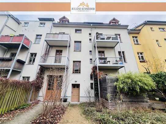 Gemütliche 3-Raum-Dachgeschosswohnung mit Balkon & Einbauküche in begehrter Lage von Babelsberg