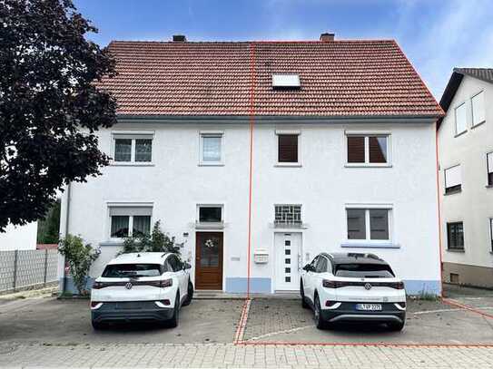 Großzügige Doppelhaushälfte mit Garage und Garten in 78586 Deilingen