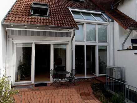 Großzügige 4-Zimmer-Splitlevel-Wohnung mit großem Garten