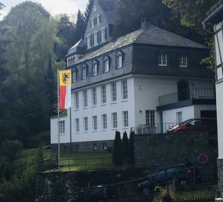 Wohnen im malerischen Zentrum von Monschau mit Garagen und Stellplätzen