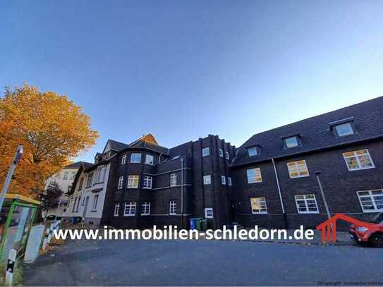 Vermietete Obergeschoss-Wohnung mit Balkon in Sterkrade-Mitte als Kapitalanlage zu verkaufen!