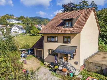 Großes Einfamilienhaus mit schönem Garten in Marzell, 
Verkauf im digitalen Angebotsverfahren