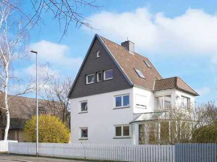 Harleshausen / Nähe Rehwiesen Freistehendes, sehr geräumiges und sofort beziehbares Einfamilienhaus