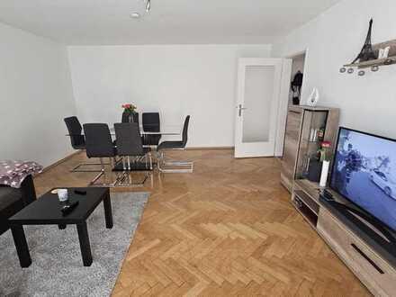 Kapitalanleger aufgepasst: Schöne, gepflegte 2 Zi.-Wohnung mit Balkon