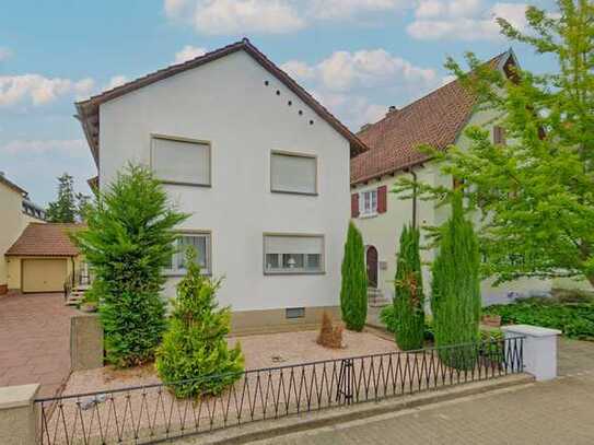 TOLLES EINFAMILIENHAUS IN SUPER LAGE MIT VIEL PLATZ & GARTEN SOWIE NEBENGEBÄUDE