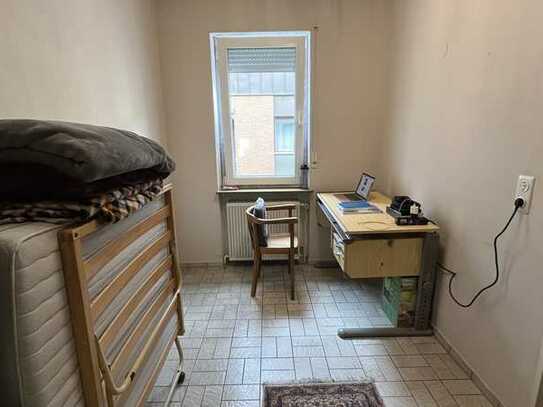 Beautiful room with personal toilet ( with shower ) and 5 minutes by walk from koblenz university