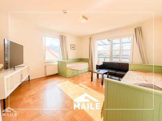 Großzügige 2,5- Zimmerwohnung mit EBK und Balkon und schönem Ausblick!