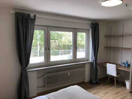 Charming double bedroom in Stuttgart-Ost