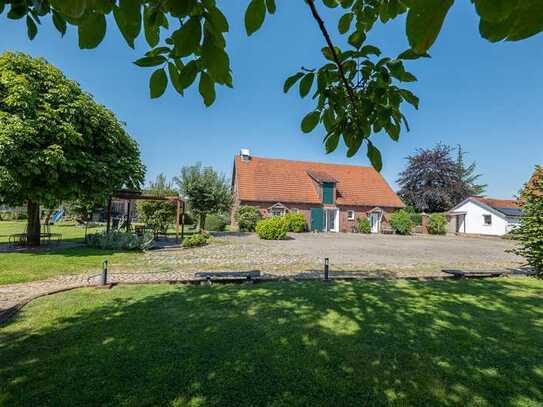 Charmanter und stets ausgebuchter Ferienhof im Herzen des Alten Landes: mehrere Ferienunterkünfte mi